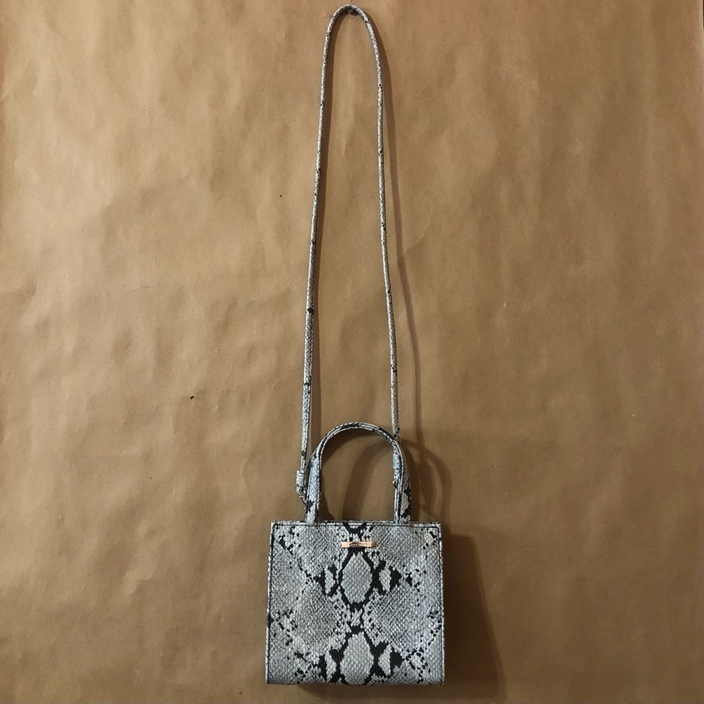 Nine West | Vintage Y2K Mini Boxy Square Crossbody Snakeskin Python Print Purse - Picture 2 of 11
